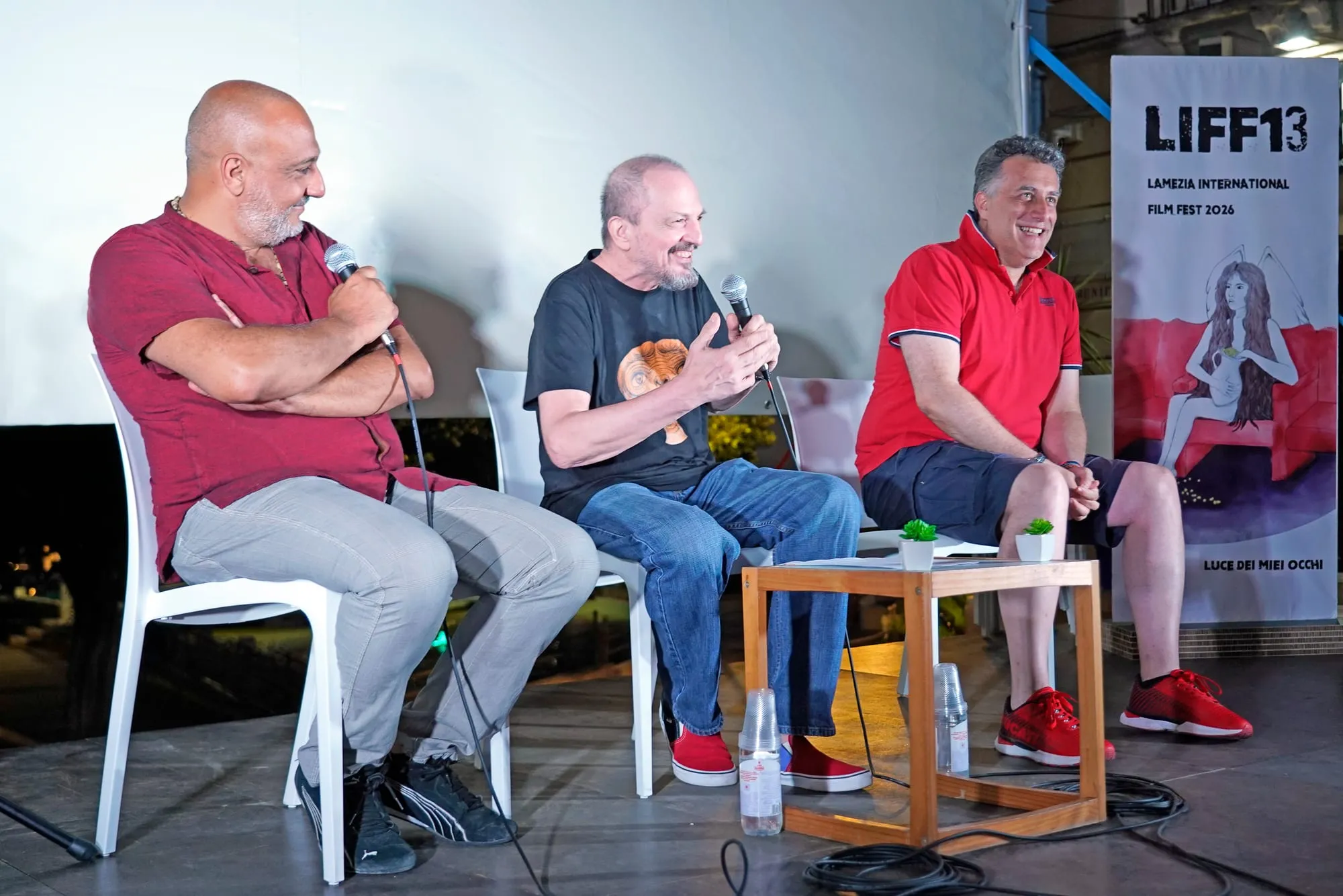Talk sul palco con tre ospiti